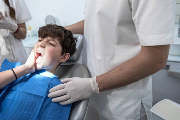 Best Weekend Emergency Dental Services in Iraan, TX